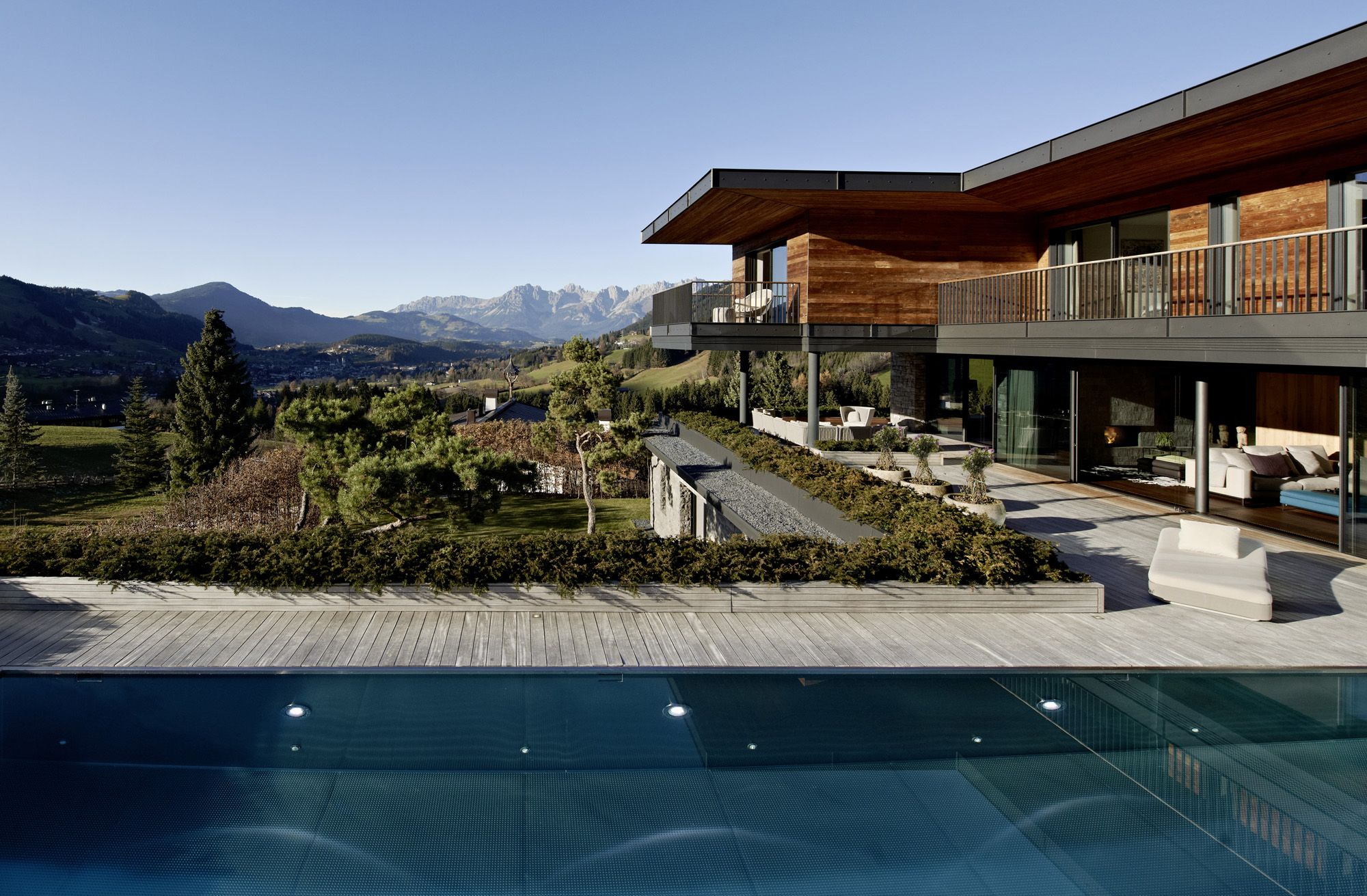 Schwarzfels GmbH — bonds